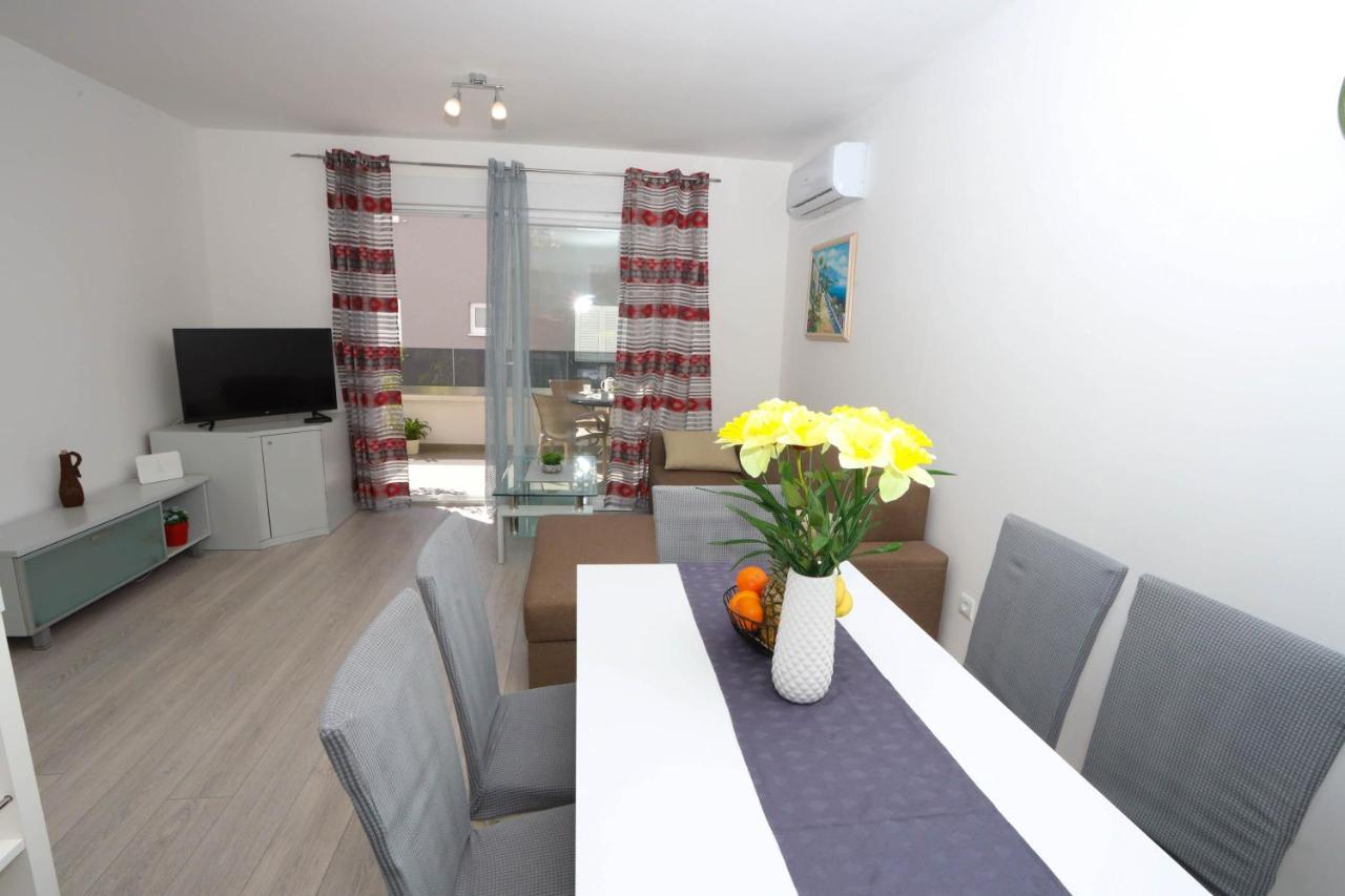 Apartman Petra Makarska Exterior foto