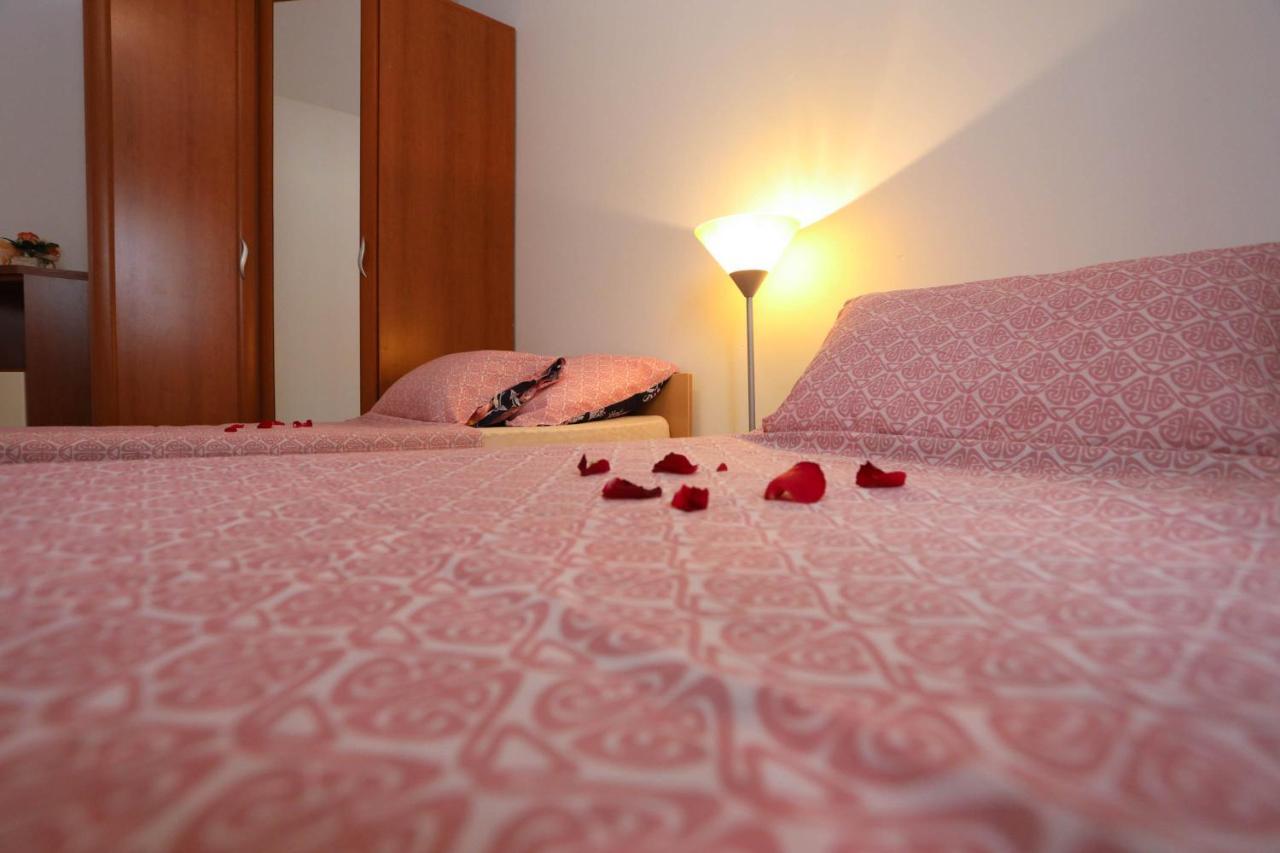 Apartman Petra Makarska Exterior foto