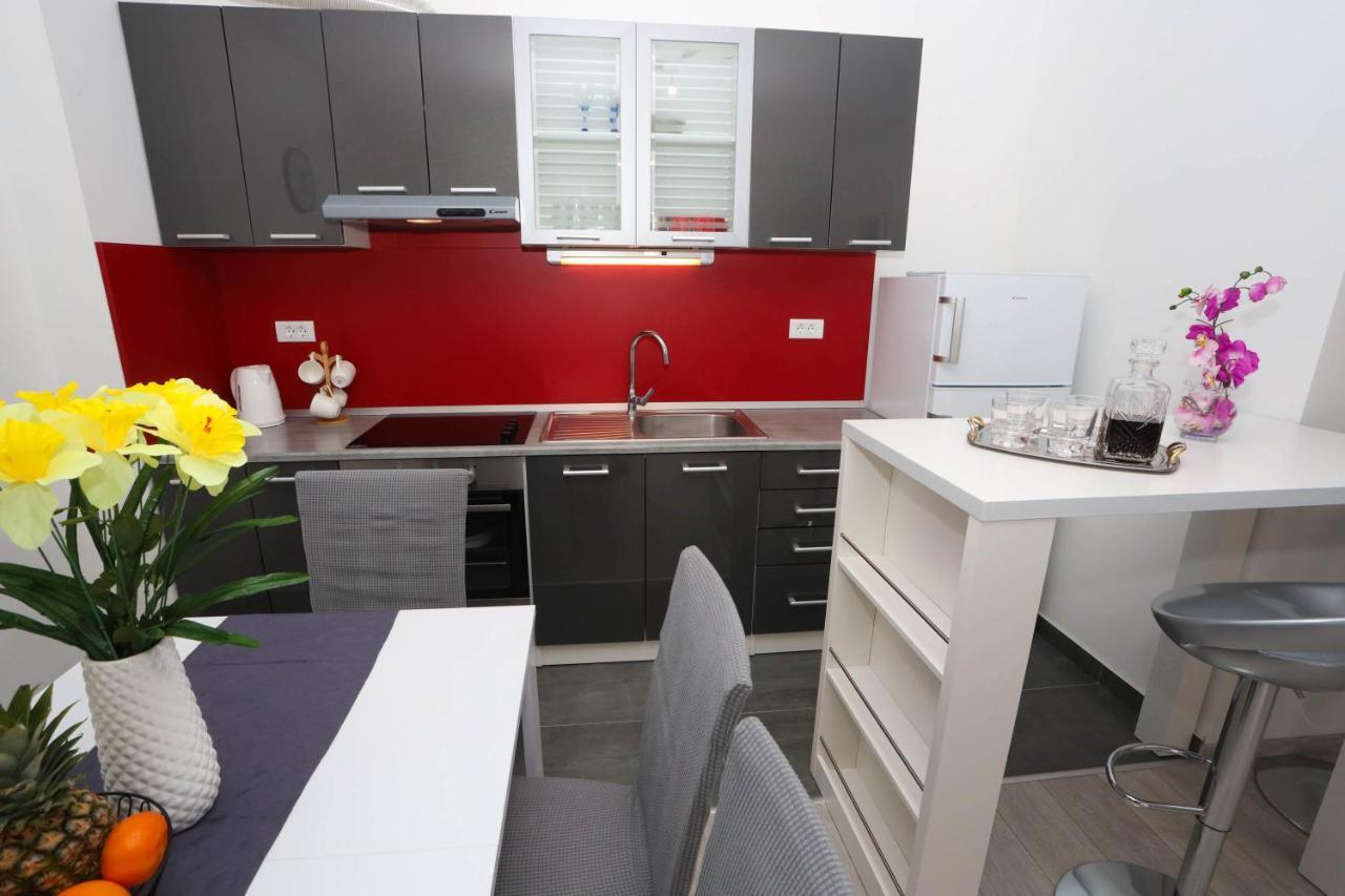 Apartman Petra Makarska Exterior foto